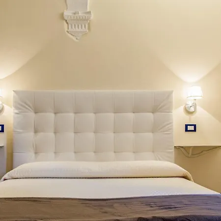 ゲストハウス B＆b クアトロ カントニ 2*